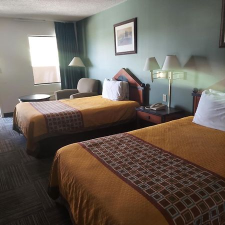 Shelaine Inn Jeffersonville エクステリア 写真
